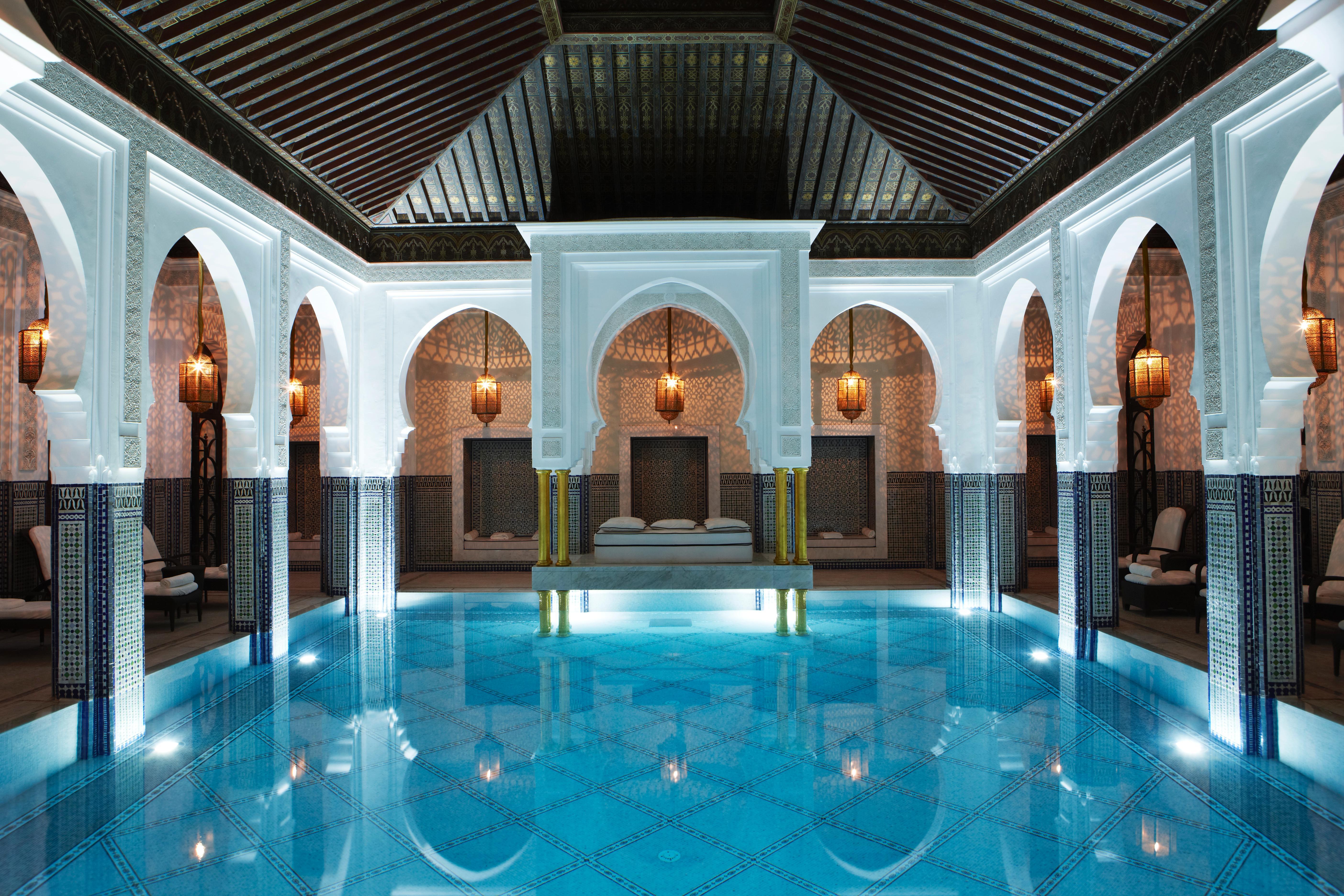 Marrakech royal spa. La Mamounia, Марокко. Отель ла Мамуния Марракеш. Хаммам звезда Марокко. Самый красивый Крытый бассейн в мире в арабском стиле.